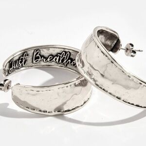 Katia Designs Hammered Silver Tone Hoop Earrings with Just Breathe NWT